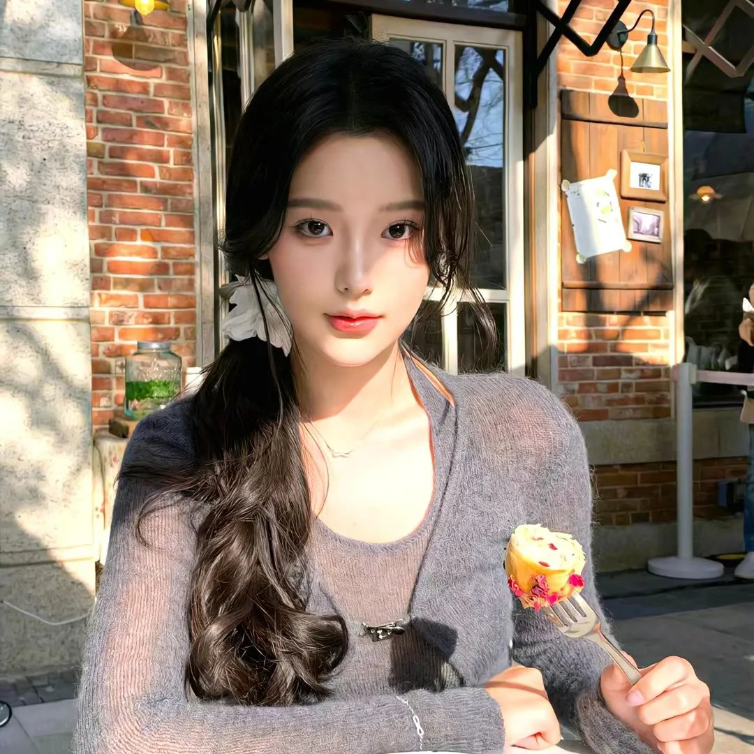 灵异女仆第三季封面